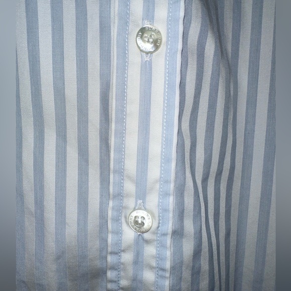 White & blue Burberry men’s Size 15.5. Dress shirt with option for cuff link. - Picture 2 of 4